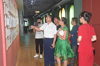 把握新常態(tài) 實現(xiàn)共發(fā)展 山東省煙臺棲霞市領導一行蒞臨恒運能源集團旗下農(nóng)業(yè)產(chǎn)業(yè)百棗綱目（集團）參觀考察