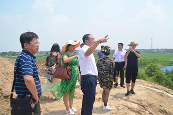 把握新常態(tài) 實現(xiàn)共發(fā)展 山東省煙臺棲霞市領導一行蒞臨恒運能源集團旗下農(nóng)業(yè)產(chǎn)業(yè)百棗綱目（集團）參觀考察